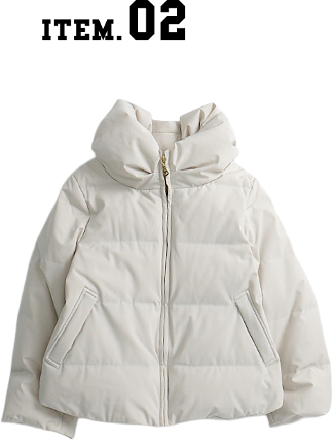 シームレスボリュームカラーダウン￥19,800（税込）