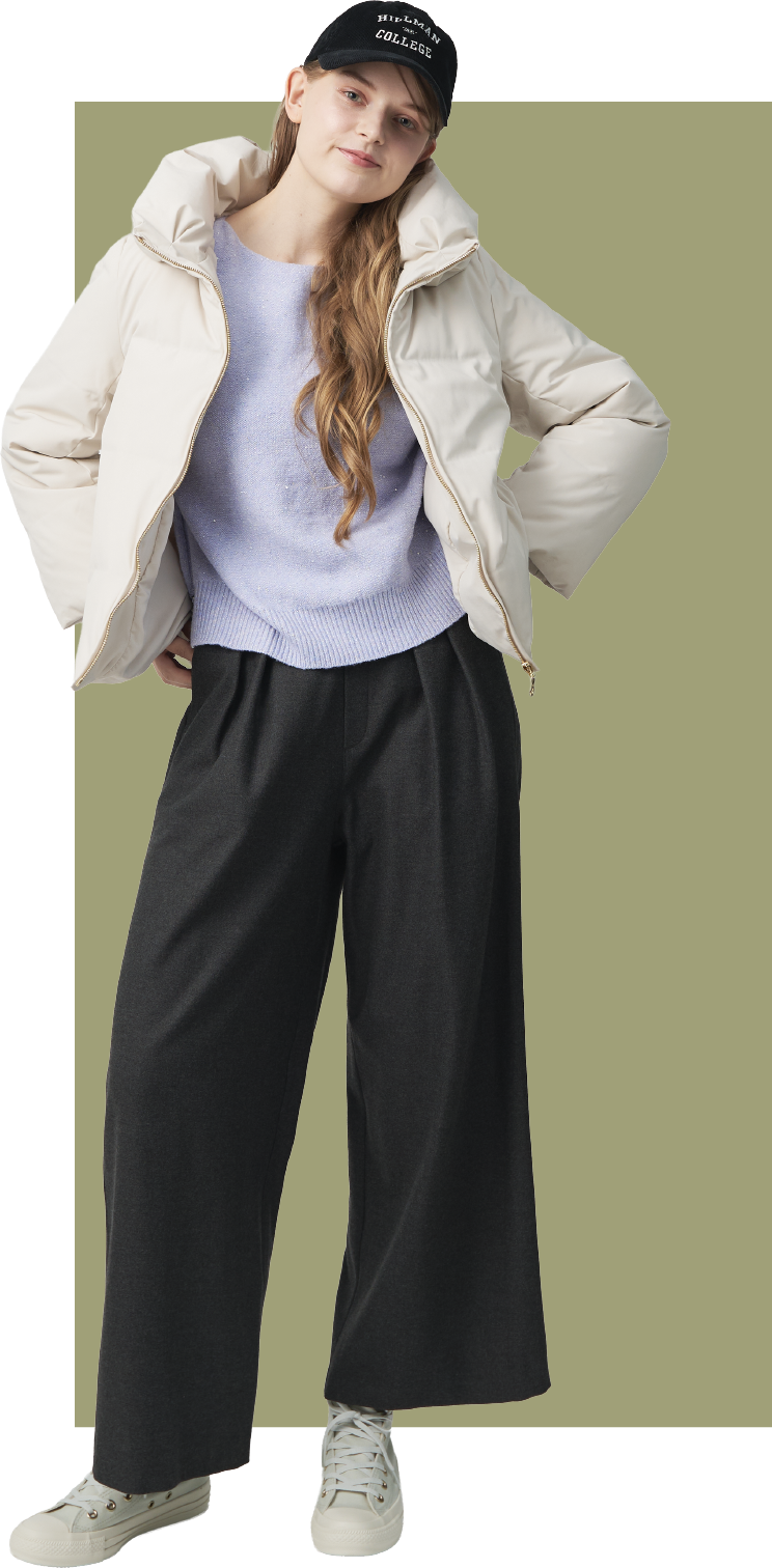 スパンコールボートネックニット ￥9,900（税込）、両面起毛タックワイドパンツ ￥13,200（税込）、ALL STAR GOLDPATCH HI ￥8,250（税込）、コーデュロイカレッジキャップ ￥4,400（税込）