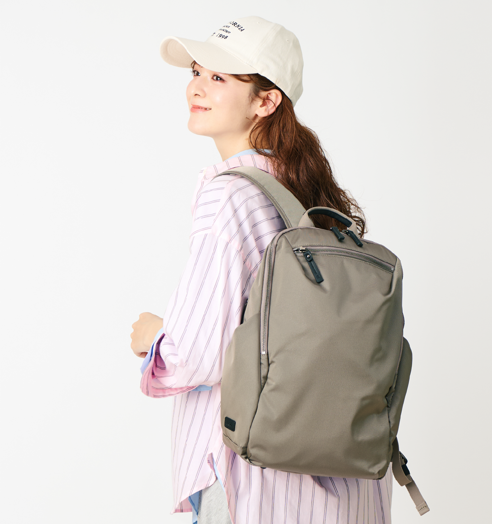 Backpack 超軽量通勤リュック